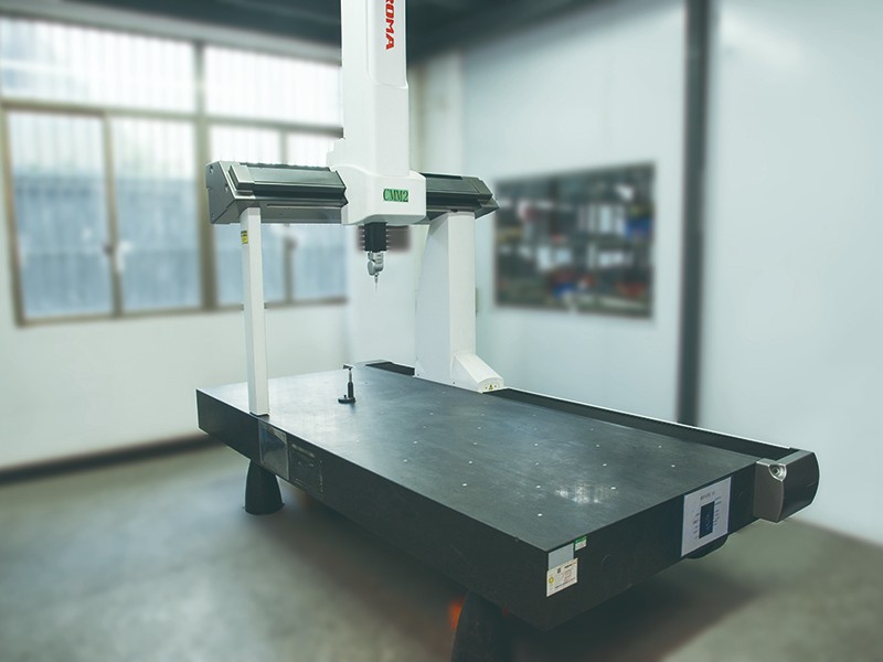 非標(biāo)模胚加工車(chē)間