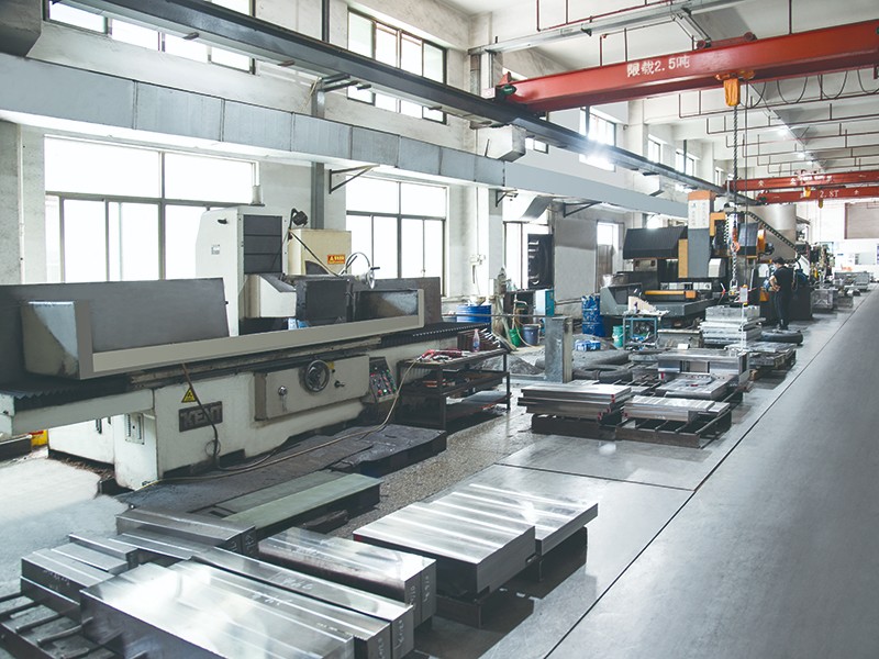 非標模胚加工車間