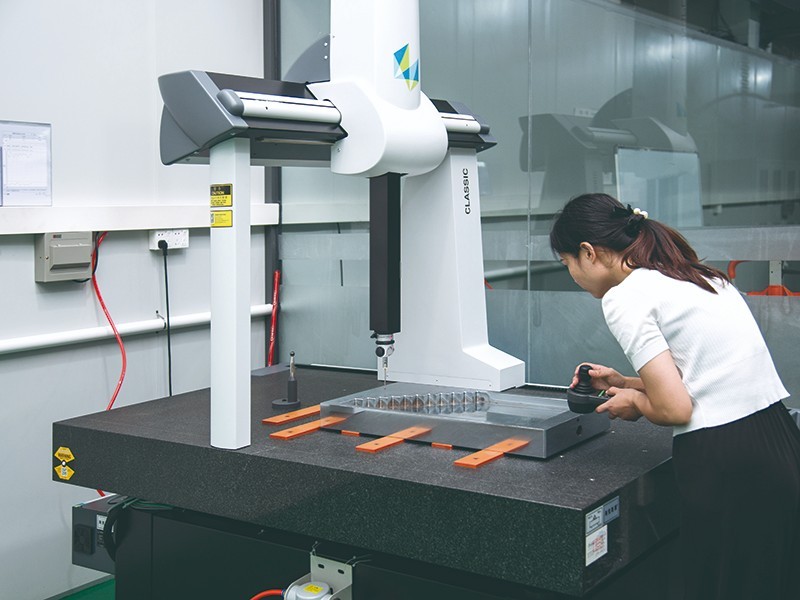 海克斯康三次元-精密車間